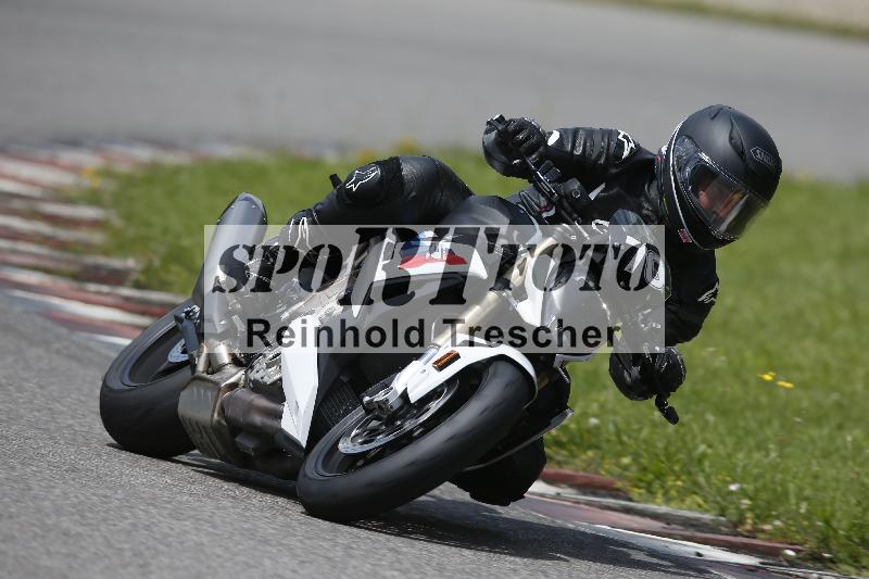 /Archiv-2024/29 12.06.2024 MOTO.CH Track Day ADR/Gruppe rot/70